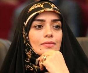 الهام چرخنده