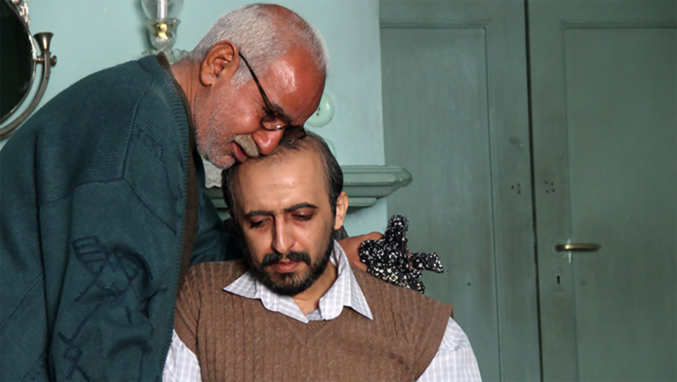 میهمان داریم