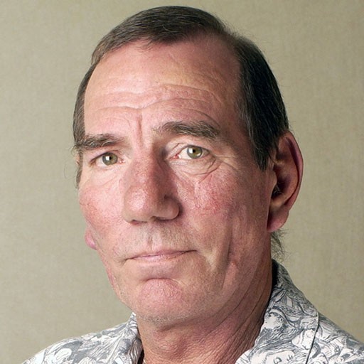 Pete Postlethwaite