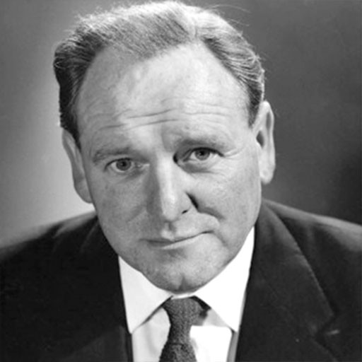 Bernard Lee