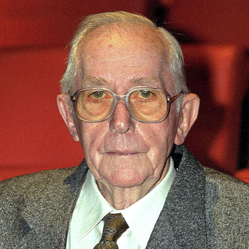 Lewis Gilbert