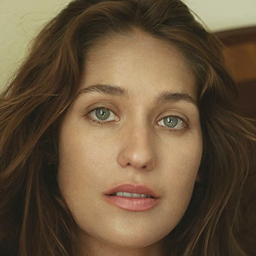 Lola Kirke