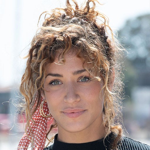 Manon Azem