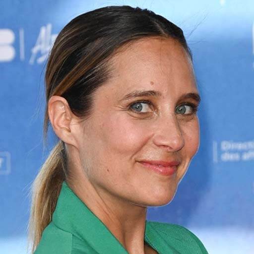 Julie De Bona