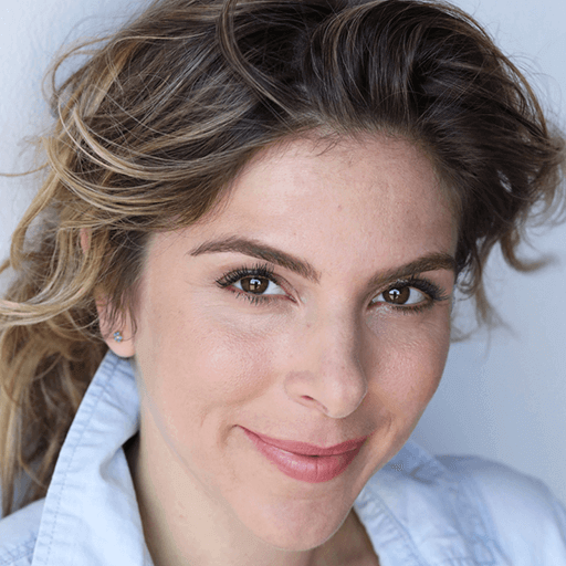 Alexa Kahn