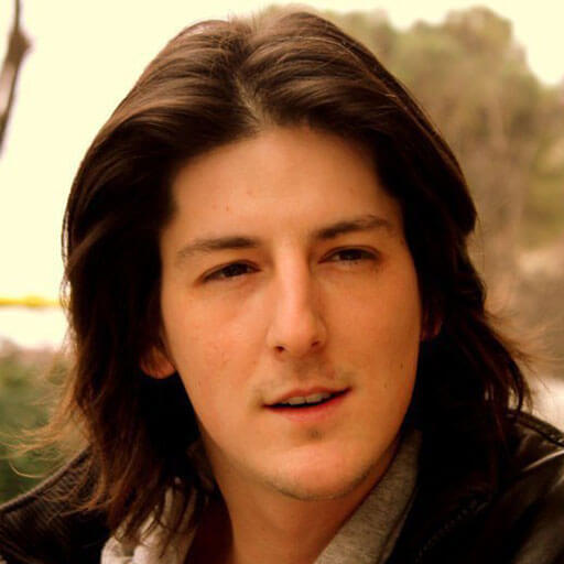 Onur Ay