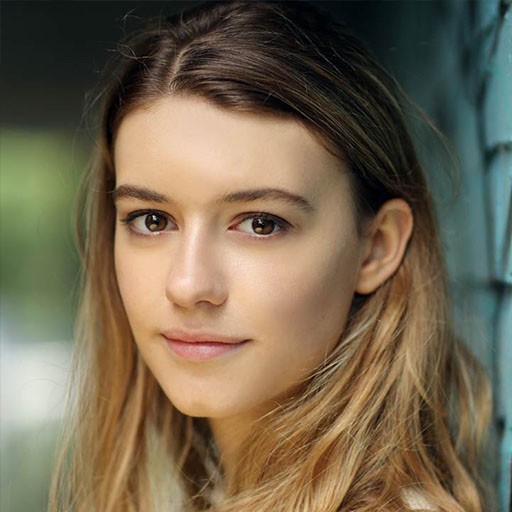 Daisy Edgar-Jones