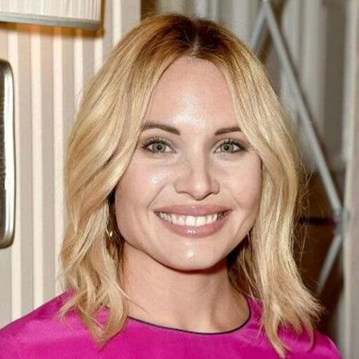  Leah Pipes