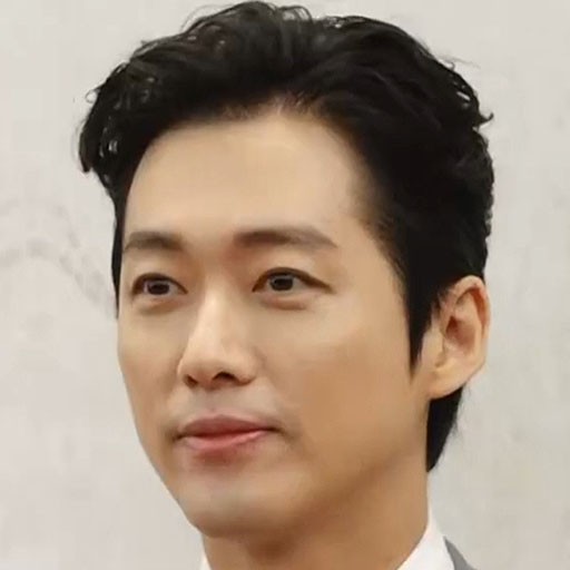 Min Namkoong