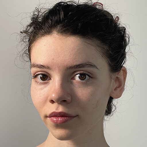 Alexandra Bob