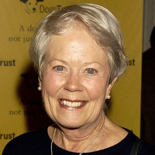 Annette Crosbie