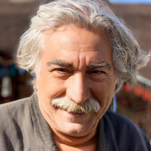سیروس میمنت