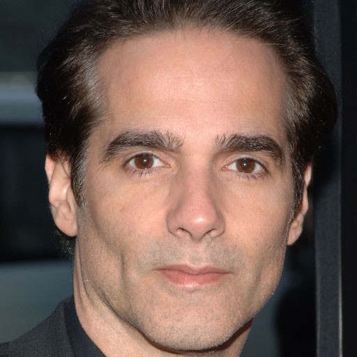 Yul Vazquez