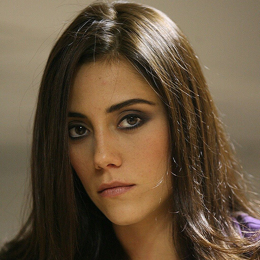 Cansu Dere