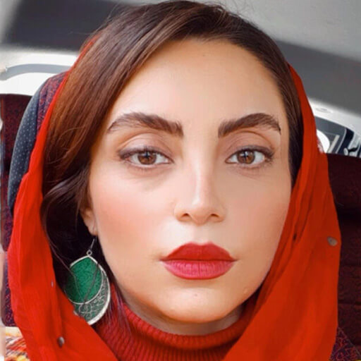 ساینا عطایی