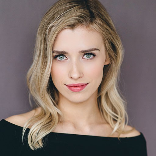 Genevieve DeGraves