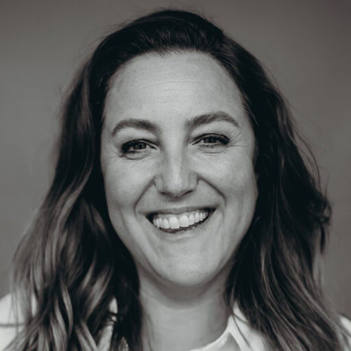 Anna Winger