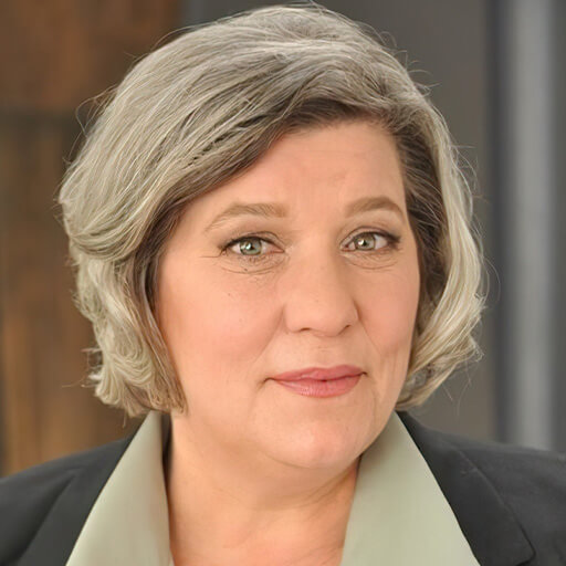 Tanja Dixon-Warren