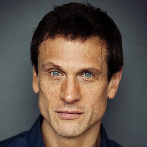 Simon Merrells