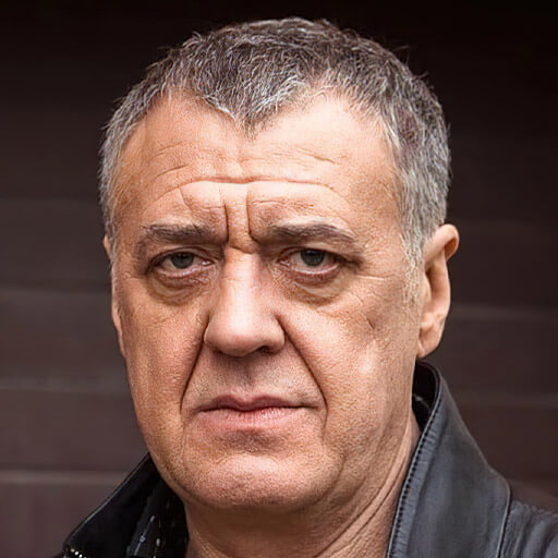 Artur Vakha