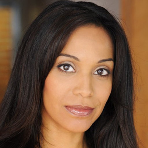 Lucia Walters