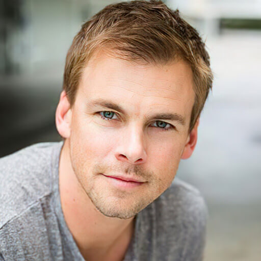Tommy Dewey