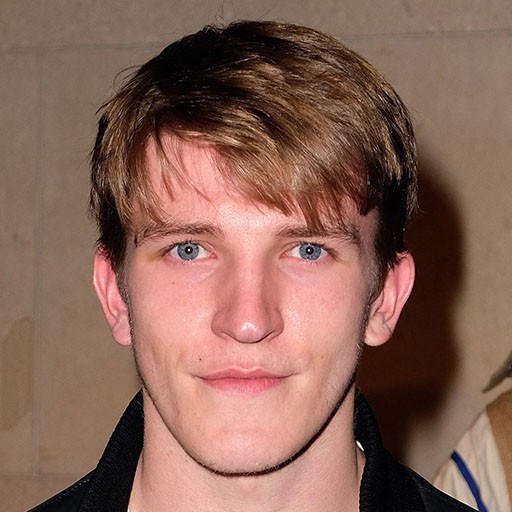 Ewan Mitchell