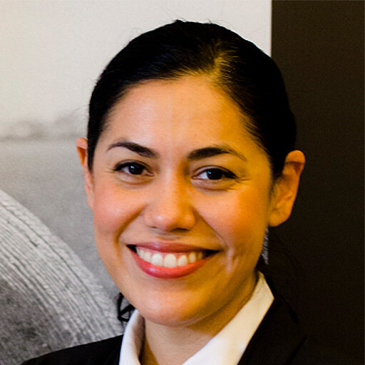 Mireya Loza
