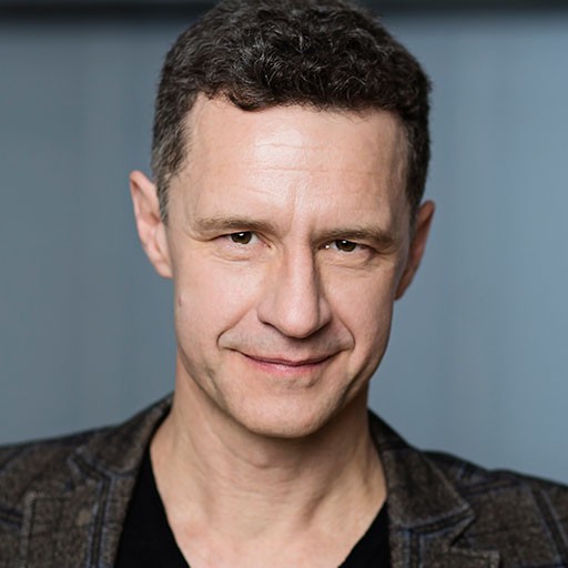 Chris Owens