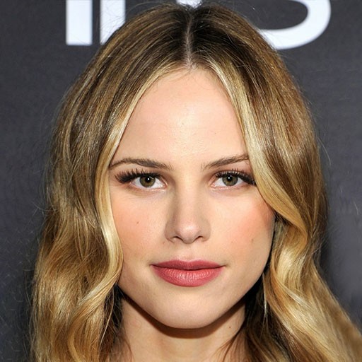 Halston Sage