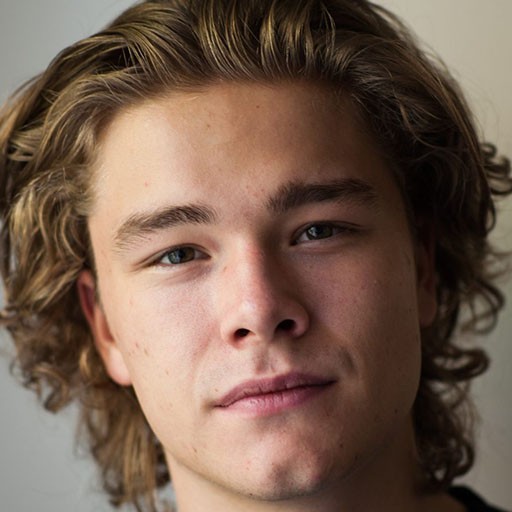 Jonas Hoff Oftebro