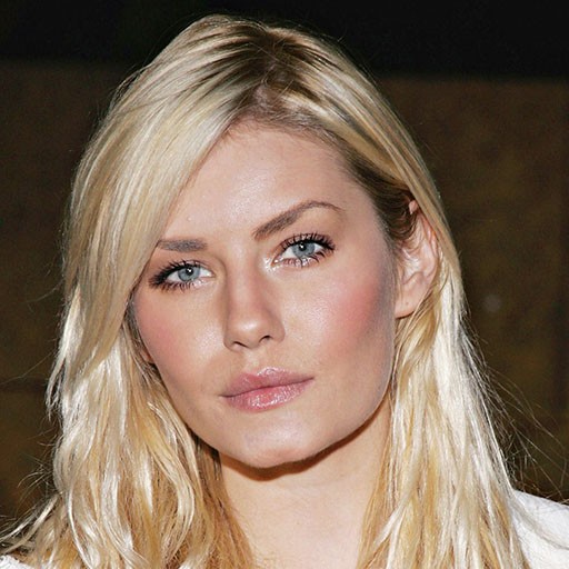 Elisha Cuthbert