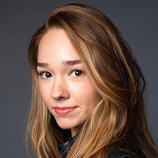 Holly Taylor