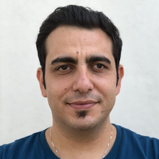 محمد لقمانیان