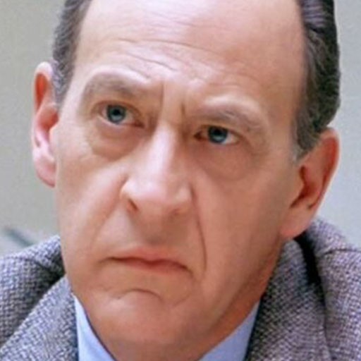 Earl Boen