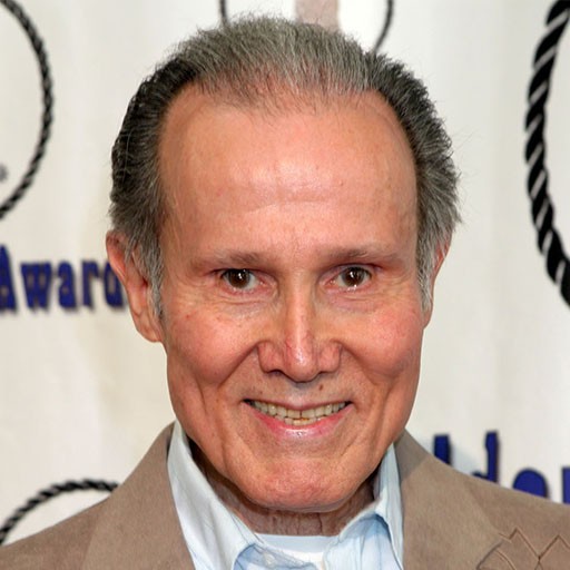 Henry Silva