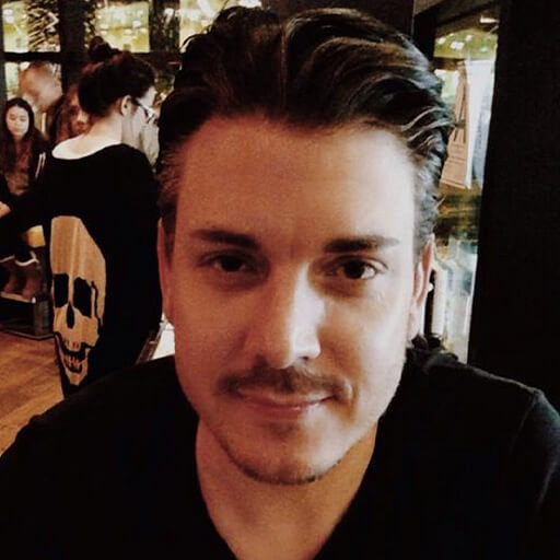 Justin Caine Burnett