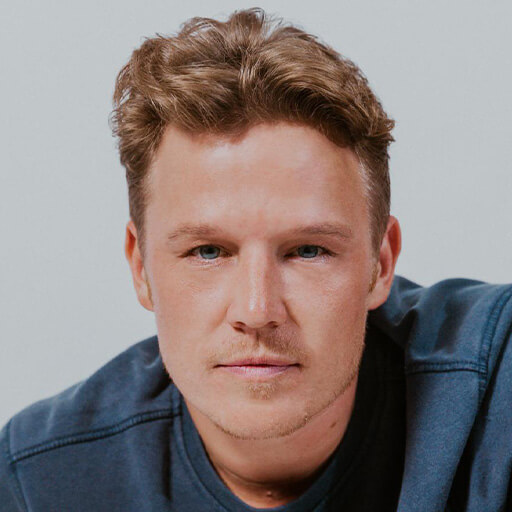 Christopher Egan