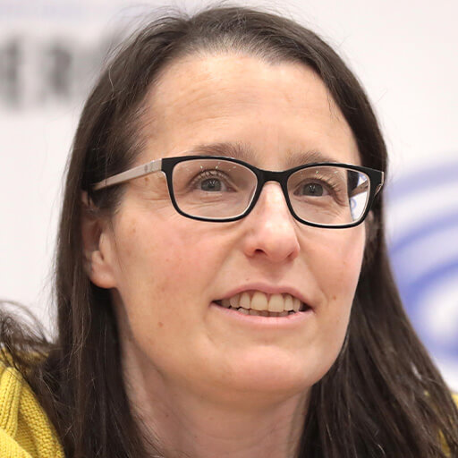 Suzanne Lang