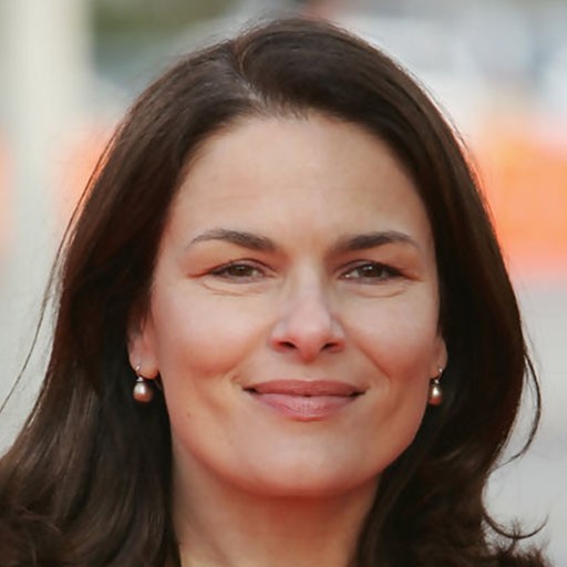 Barbara Auer