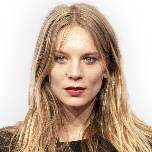 Lilith Stangenberg