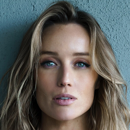 Sarah Dumont