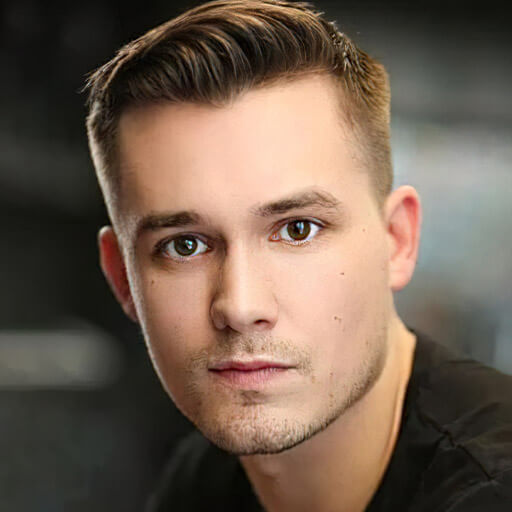 Tom Stevens