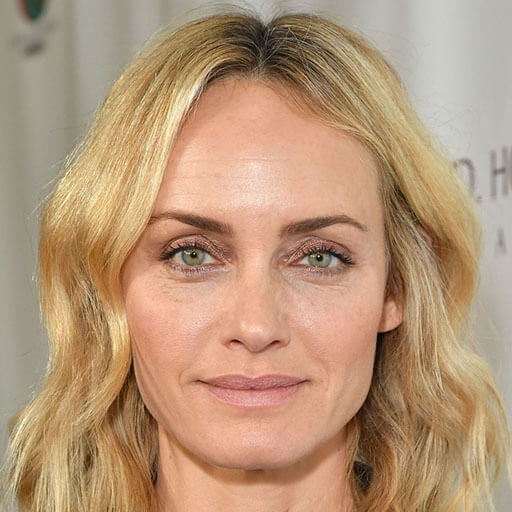 Amber Valletta