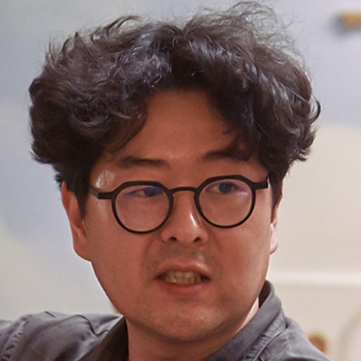 Sang Geun Lee