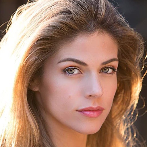 Stephanie Cayo