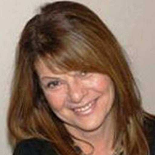 Eva Almos