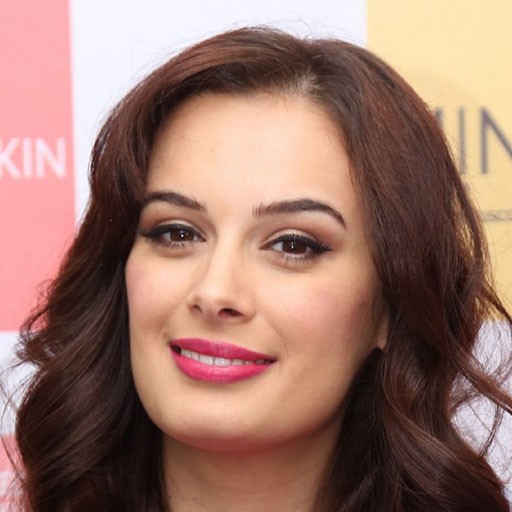 Evelyn Sharma