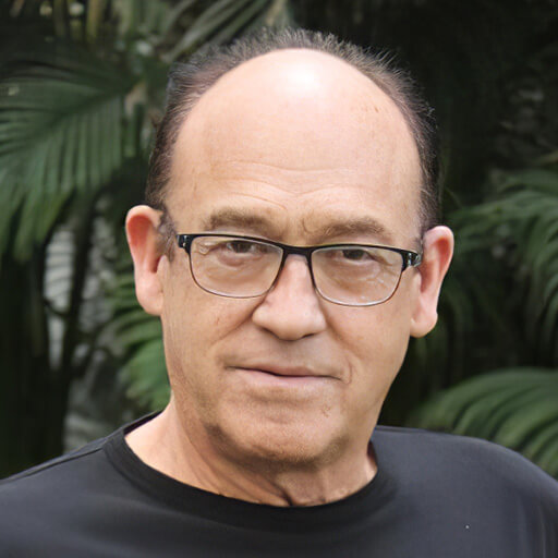 Chuck Russell
