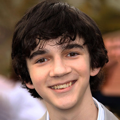 Zach Mills
